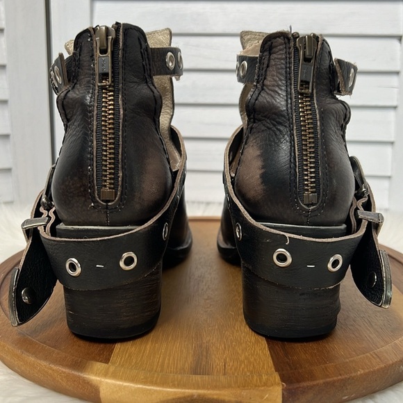 FREEBIRD l Carsen Blackish Leather Ankle Bootie Size 8 Western Country Bo… - Picture 6 of 13